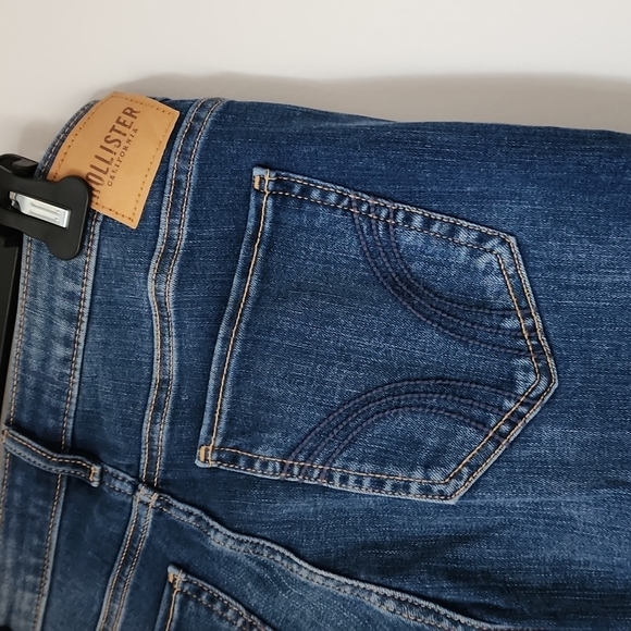 Hollister jeans B rand new with tags!!! low rise boots cut jeans. - Picture 2 of 6